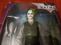 Brand new in box 2008 batman dark knight joker 10" figure