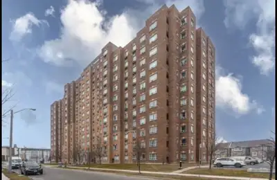 1 bed 1 bathroom – Flat 333 Sidney Belsey Cres, Toronto, ON M6M 0A2, Canada SUBLET – 1 Bedroom Apart...