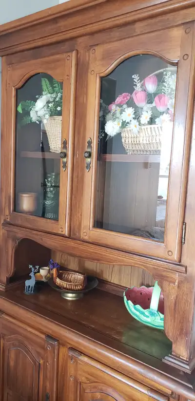 hutch& buffet, View more