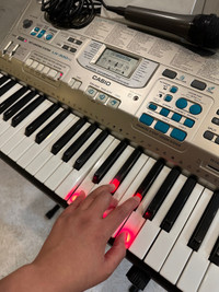 Lighted Keys Piano keyboard with stand and mic