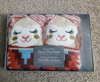 NEW - Knitted Hand Warmers w\Reusable Click and Heat Gel Packs