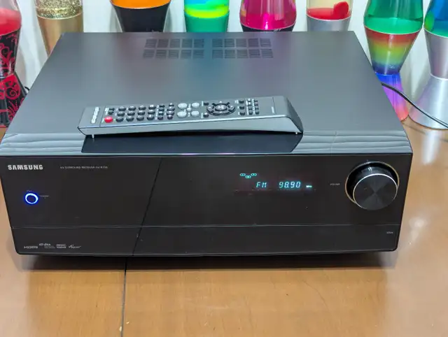 Stereo AV Surround Receiver Samsung AV-R720 HDMI With Remote in Stereo Systems & Home Theatre in Red Deer - Image 2