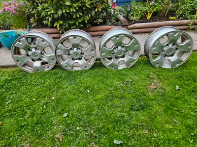 Like used Tacoma factory rims.
