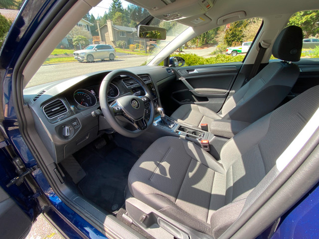 **LOW COST EV** 2019 VW eGolf Comfortline (fully electric) in Cars & Trucks in Calgary - Image 4