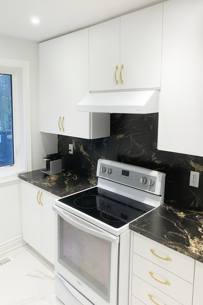 Owner does not live in the house. Females Only!!! Yonge & Sheppard – Newly Renovated Rooms for Rent...