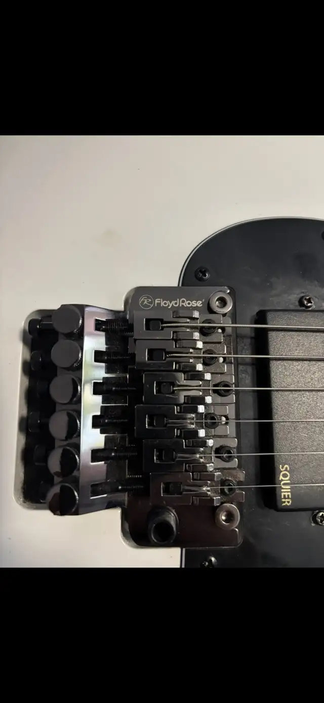 Squier contemporary Stratocaster HH FR in Guitars in Owen Sound - Image 5