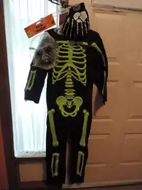 Child's Size 8 - 10 NEW Skeleton Costume