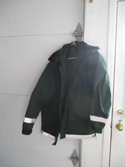 Manteau d'hiver, hommes, doublure matelassée, grandeur G., View more