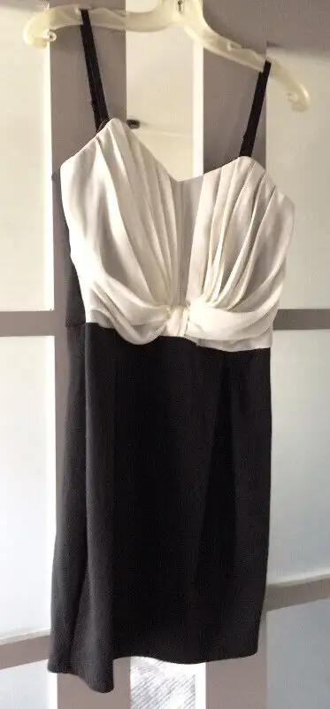 robe de soirée / de bal / demoiselle d'honneur, View more