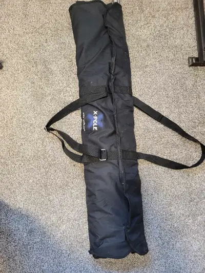 Static chrome pole ordered from X-Pole. In good condition just don't use anymore. Height adjustable...