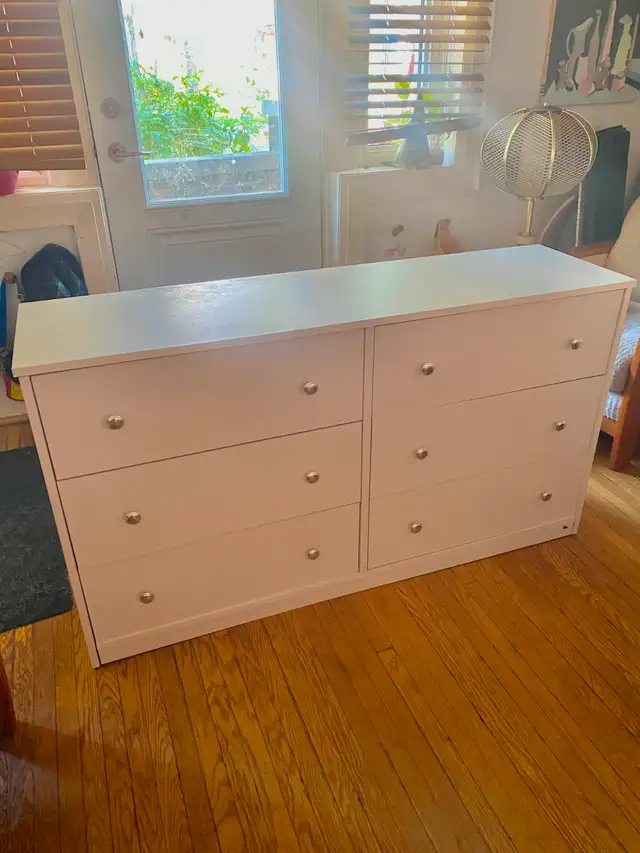 ✨ Elegant White 6-Drawer Dresser – Like New, Must Go! in Dressers & Wardrobes in City of Toronto - Image 2