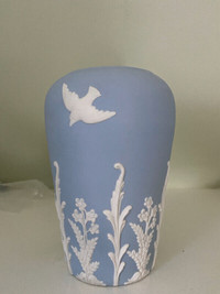 eCanada Wedgwood Jasperware