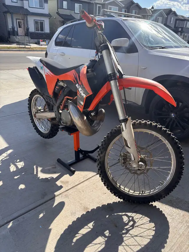 2011 KTM SX 250 2 stroke  in Dirt Bikes & Motocross in Edmonton - Image 5