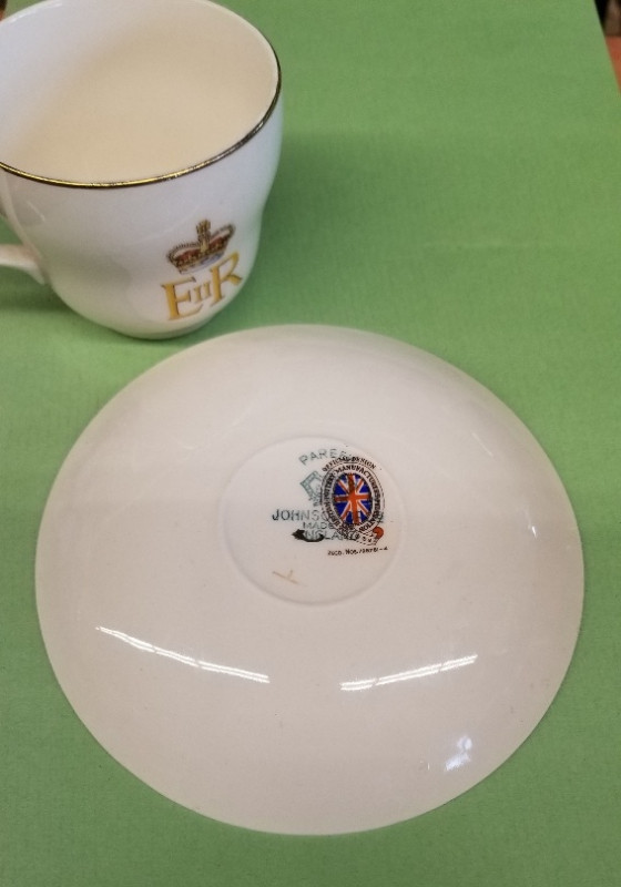 1953 Johnson Brothers Ironstone cup and saucer in Arts & Collectibles in Hamilton - Image 4