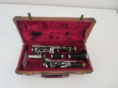 Bb Clarinet by Cundy Bettoney  USA Three Star Performance Ready, View more
