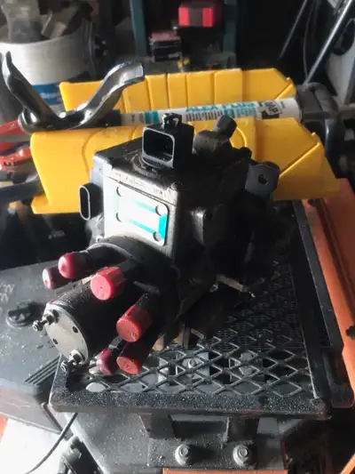 6.5 detroit diesel injection pump and fuel driver module. Driver is new. Sold truck before installin...
