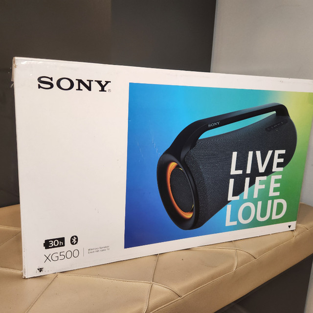Sony XG500 Portable Bluetooth Speaker Mega Bass Lightweight Desi in Speakers in Kitchener / Waterloo - Image 3