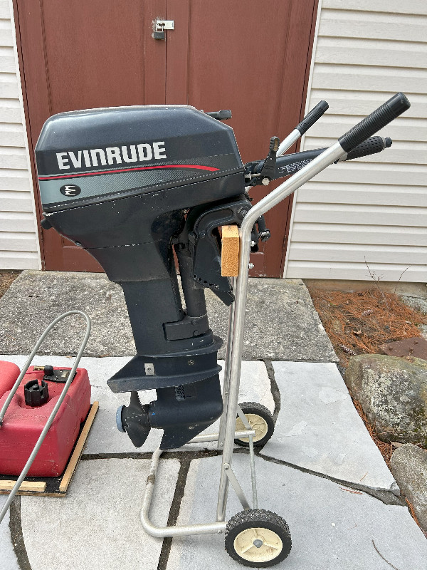 Evinrude 9.9hp outboard in Powerboats & Motorboats in Ottawa - Image 4