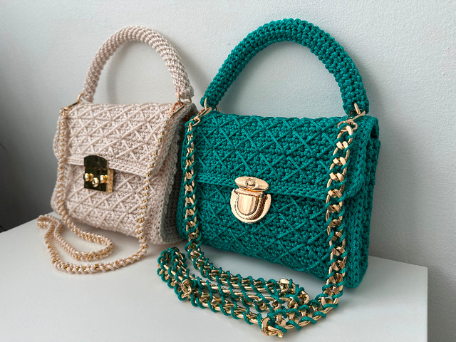 Crossbody bag / crochet handbag / handmade tote bag / purse in Women's - Bags & Wallets in Hamilton - Image 2