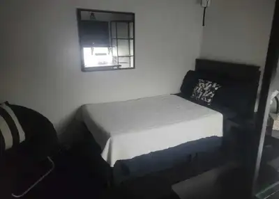 MINUTES FROM ALGONQUIN Furnished room in a 3 bdrm townhome for a non smoker. This is a month to mont...