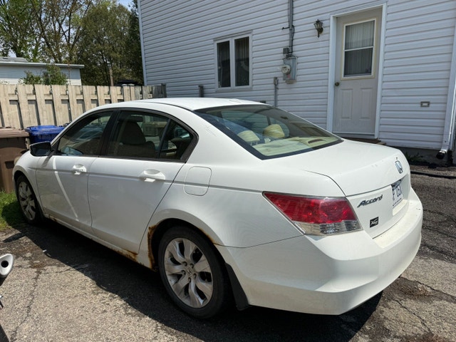 Honda Accord 2010 — photo 3
