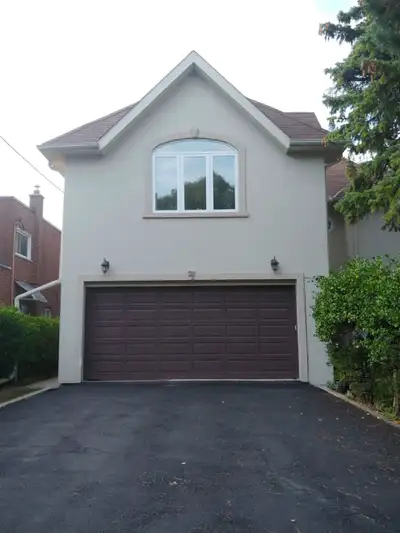 2 BR Apartment for Rent in Lawrence W & Avenue Rd Neighborhood,
