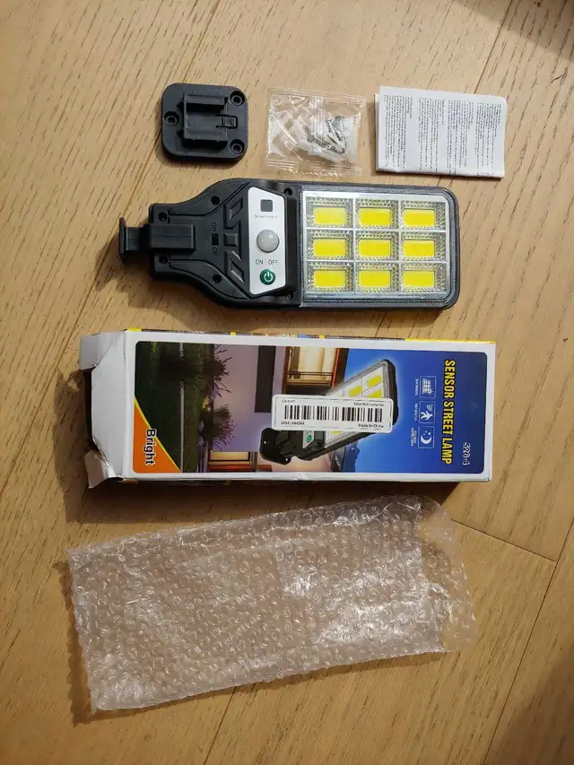 LED Light, Motion Sensor Solar, New, VERY Bright436100279651553282