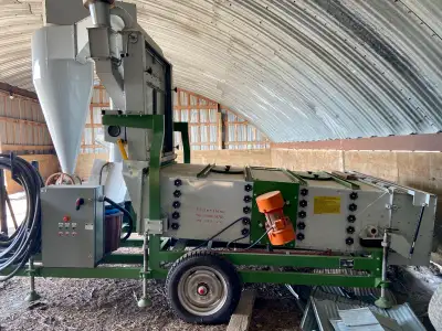Portable air screen grain cleaner with aspiration. 3 phase power. Very good condition. 2-300 bu/hr....