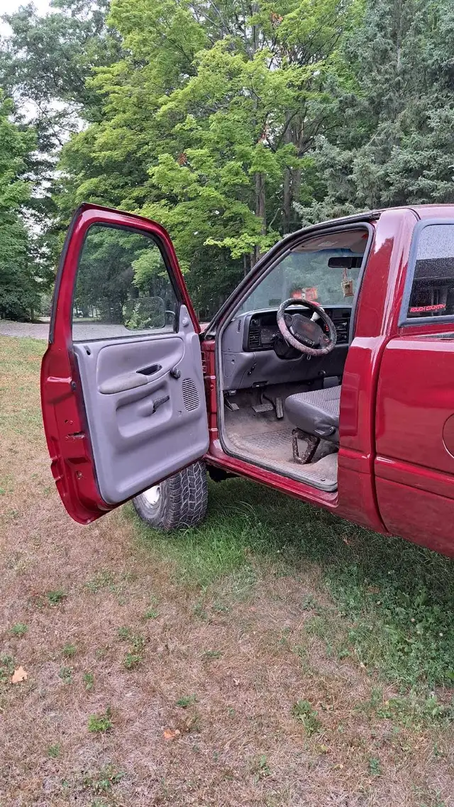 1997 Dodge Ram in Cars & Trucks in Barrie - Image 4