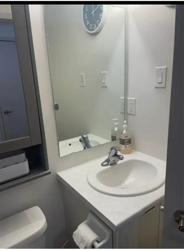 room for rent  in Long Term Rentals in City of Toronto - Image 9