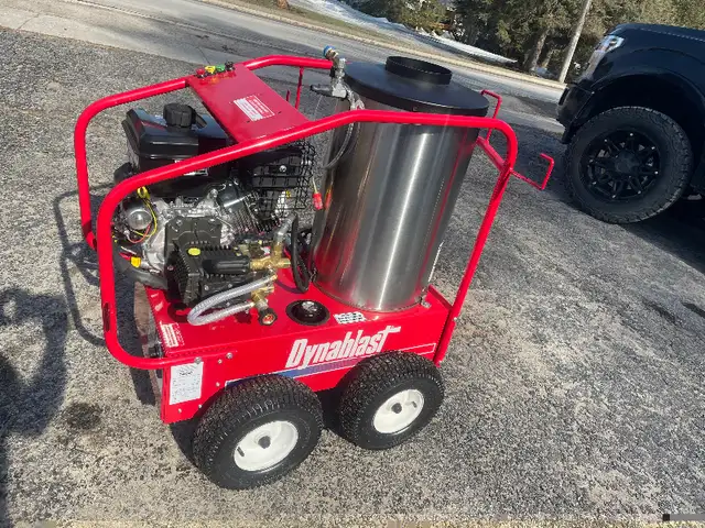 Built in Canada Hot Water Pressure Washers in Lawnmowers & Leaf Blowers in Regina - Image 4