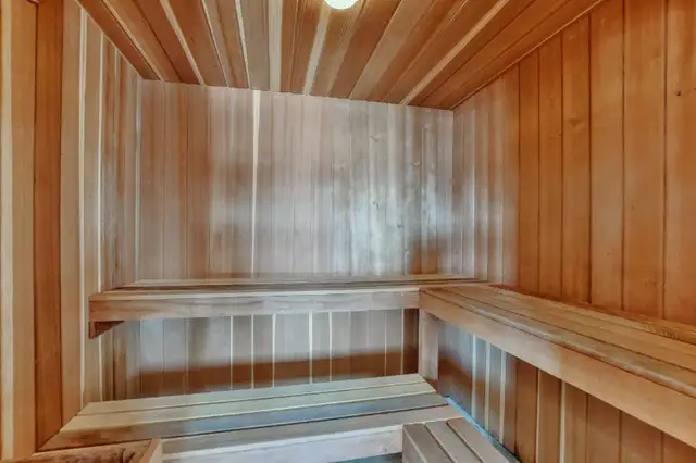 6BR 7BR Jaccuzi Sauna Saint-Sauveur View in Quebec in Canada - Image 9