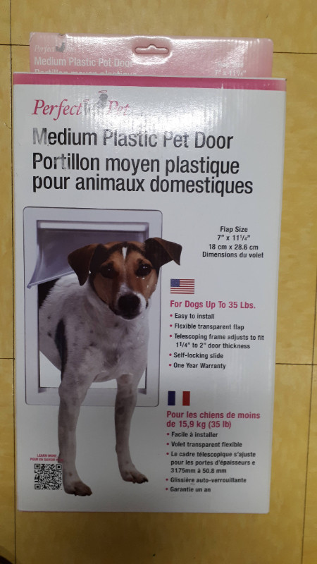 Portillon tout NEUF jamais installé pour chien, chat dans Accessoires  à Longueuil/Rive Sud