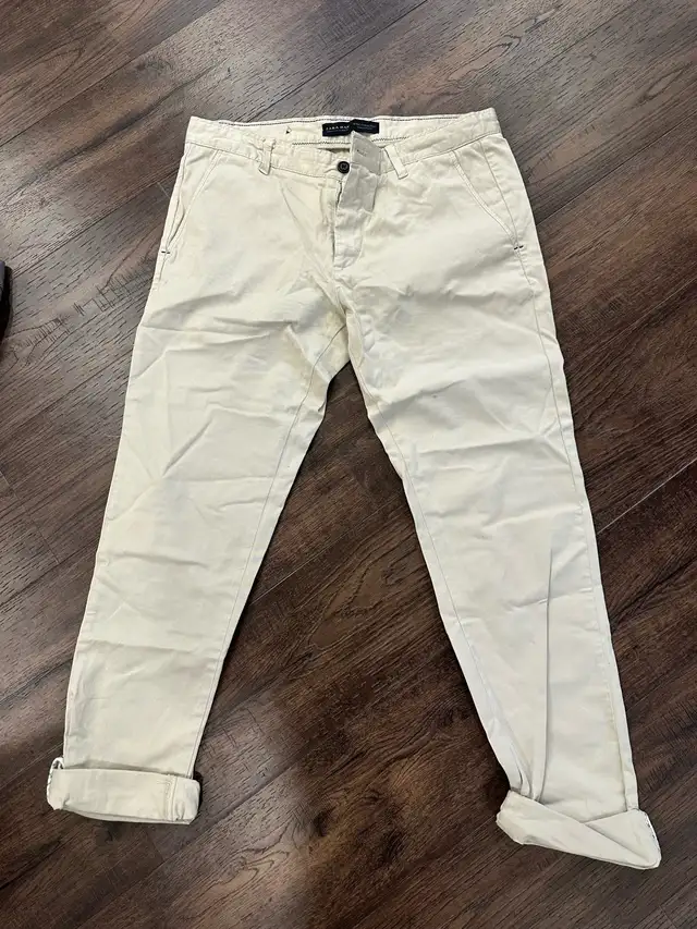 Lot of 5 Pants – Size 32 – Great Condition – $100 in Men's in Laval / North Shore - Image 6