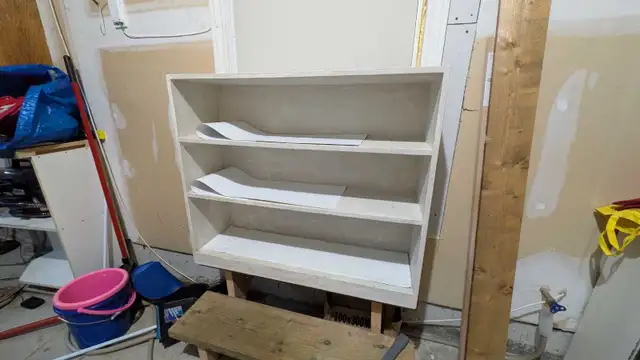 Wooden Bookcase in Bookcases & Shelving Units in Oshawa / Durham Region - Image 2
