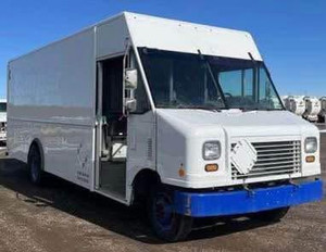 2018 Ford E 450 STEP VAN CARGO