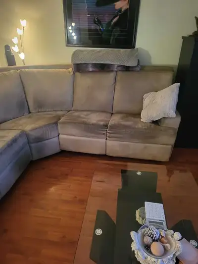 Divan a donner, avec des 2 sieges electrique , View more