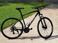 700C Hybrid Bike