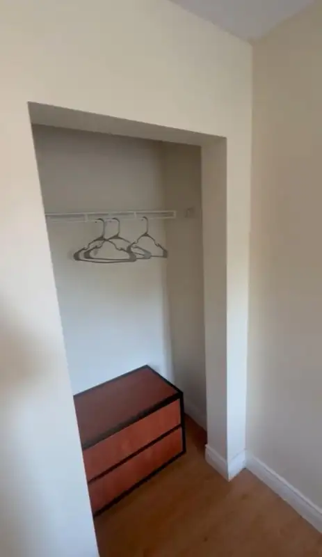 Private room for rent in Room Rentals & Roommates in Kitchener / Waterloo - Image 3