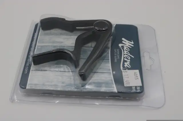 Capo JX28/F for 6-Strings Acoustic Guitar | Brand New (#4015) in Guitars in City of Halifax - Image 4