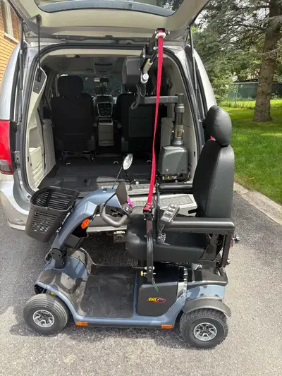 Curbside Vehicle Lift for Motorized Scooter, View more