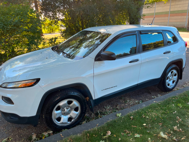 2016 Jeep Cherokee Sport For Sale in Cars & Trucks in Mississauga / Peel Region - Image 3