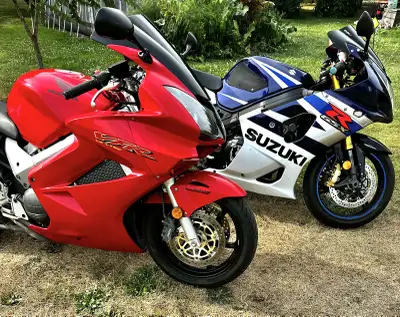 Bike is in very nice used shape. Has new tires with about 100k on them. Pirelli Angel GT2. Has an OE...