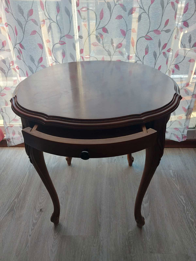 Antique table with drawer in Coffee Tables in Trenton