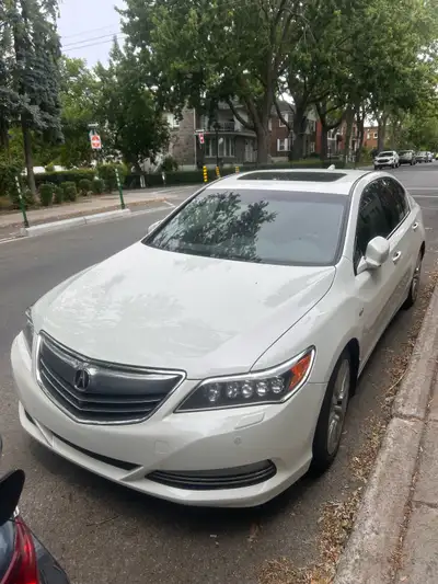 - 377 hp / 341 lb-ft torque AWD - 3.5l v6 very reliable honda engine paired to an electric DCT with...