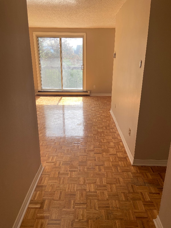 4 1/2 à louer disponible dès maintenant Brossard Locations longue