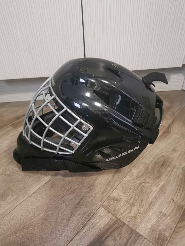 Junior Goalie Mask  in Hockey in Moncton - Image 3