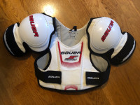 Bauer hockey shoulder pads - Youth Medium