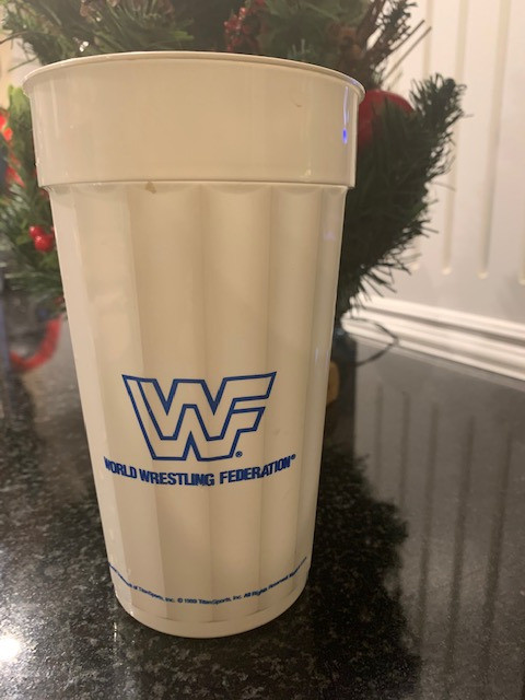 Vintage 1989 WWF ULTIMATE WARRIOR Drinking Glass TITAN SPORTS in Arts & Collectibles in City of Halifax - Image 2