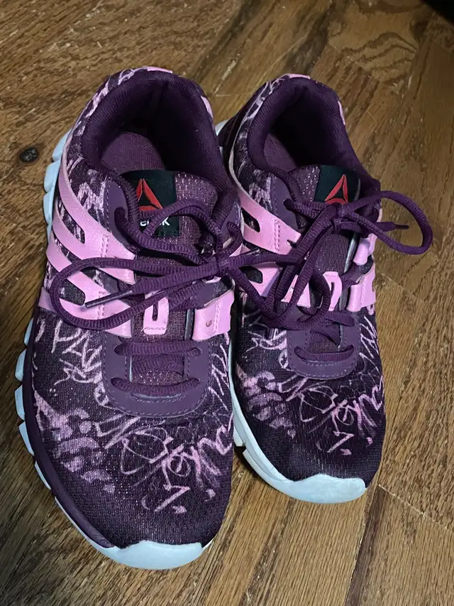 Running Shoes in Women's - Shoes in Owen Sound - Image 5